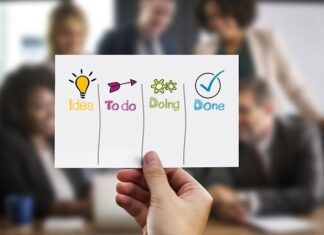 Czym różni się podejście Kanban od Scrum?