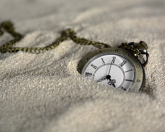 Jak radzić sobie ze stresem i praca pod presją czasu?