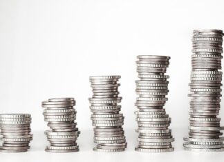 Ile pieniędzy mają wszyscy Polacy?