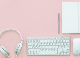 Jak oddzielić biurka?